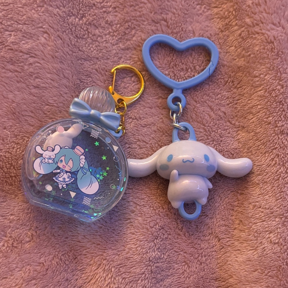 Cute Sanrio Cinnamorol and Miku Keychain set!